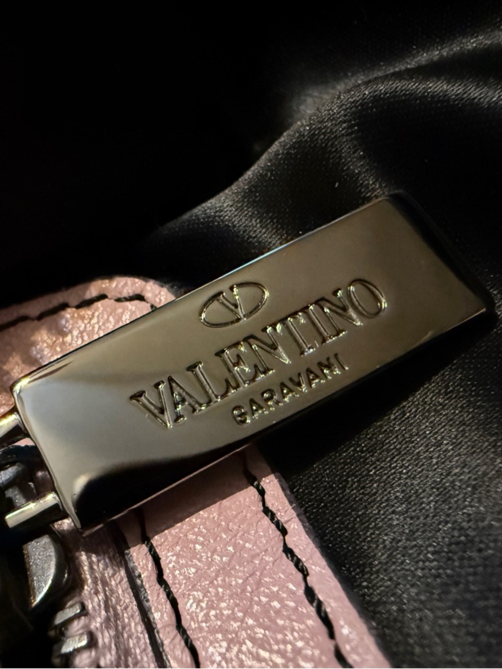 Valentino Petale Rose Dome Satchel preowned - Picture 10 of 16